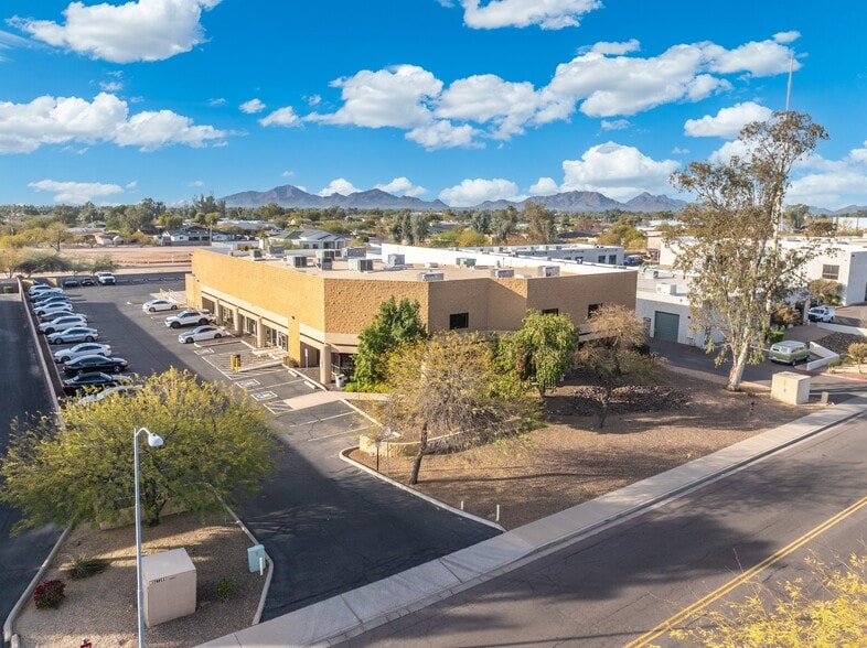 7755 E Gray Rd, Scottsdale, AZ for lease - Building Photo - Image 2 of 8