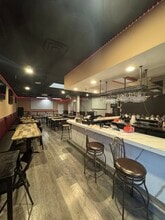 8030-8384 N Pines Blvd, Pembroke Pines, FL à louer Photo intérieure- Image 1 de 14