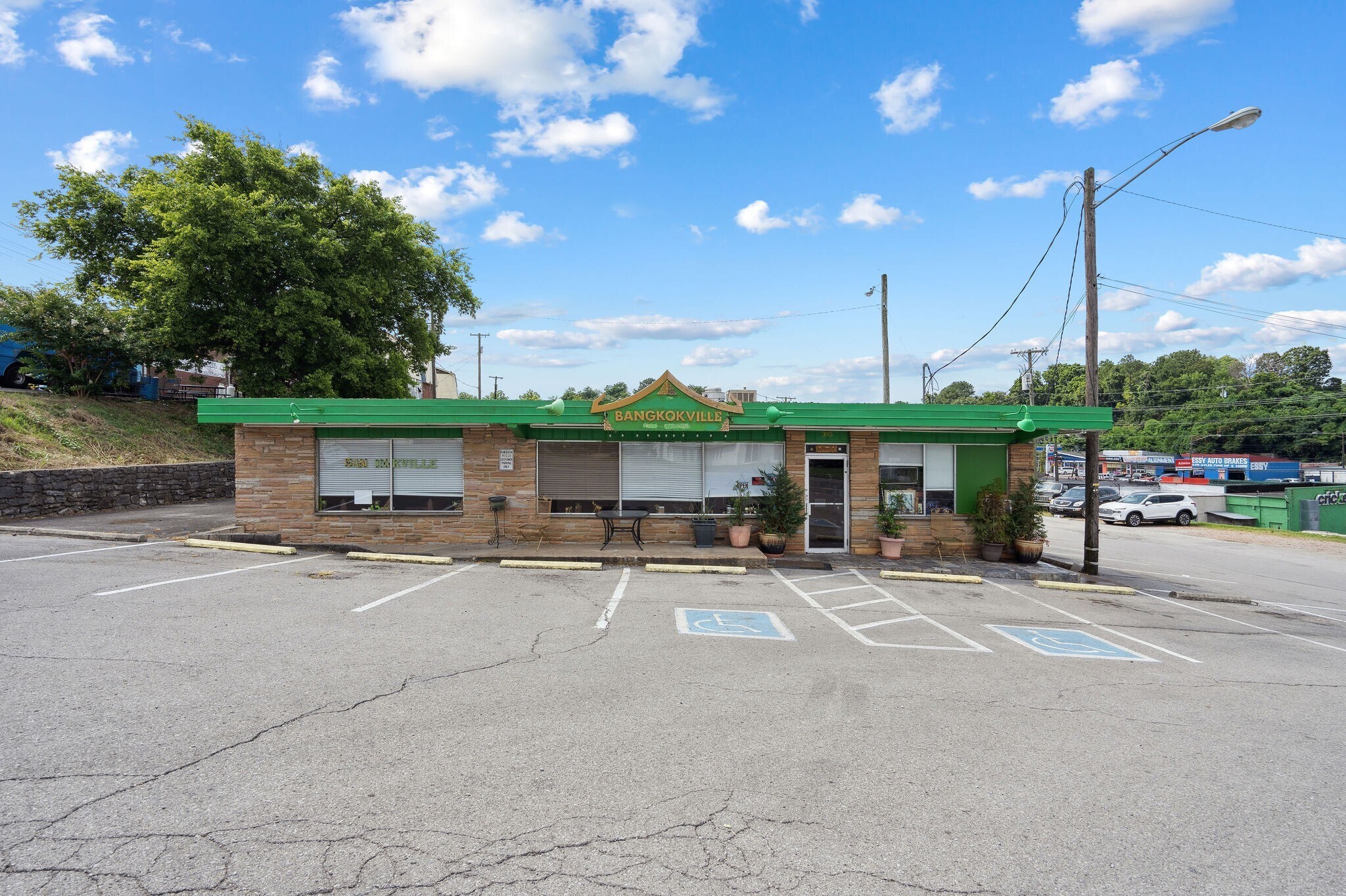 395 Haywood Ln, Nashville, TN à vendre Photo du bâtiment- Image 1 de 16