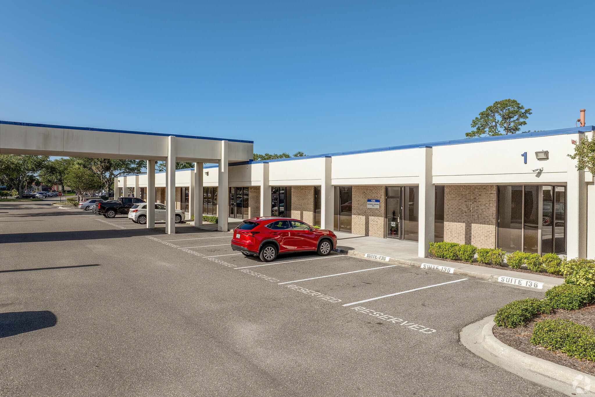 6925 Lake Ellenor Dr, Orlando, FL à louer Photo du bâtiment- Image 1 de 47