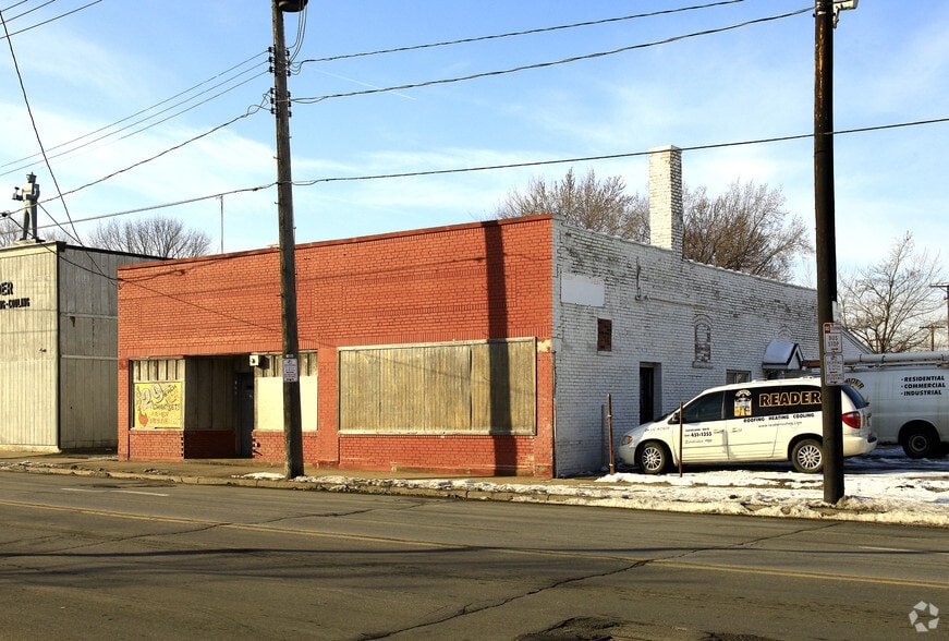672 E 152nd St, Cleveland, OH for sale - Building Photo - Image 2 of 2