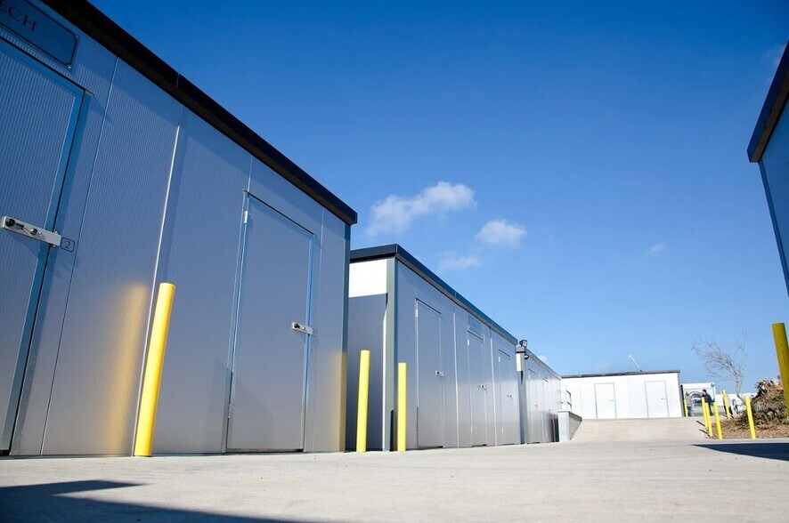 Plymbridge Rd, Plymouth à louer - Photo du bâtiment - Image 3 de 6