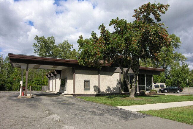 More details for 31062 Ecorse Rd, Romulus, MI - Retail for Lease
