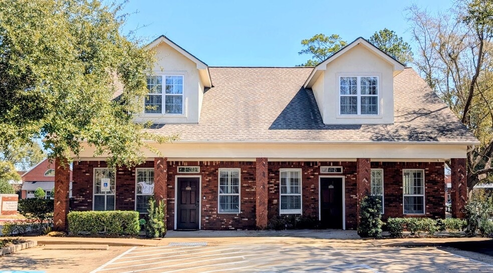 7 Grogans Park Dr, Spring, TX for sale - Building Photo - Image 1 of 11