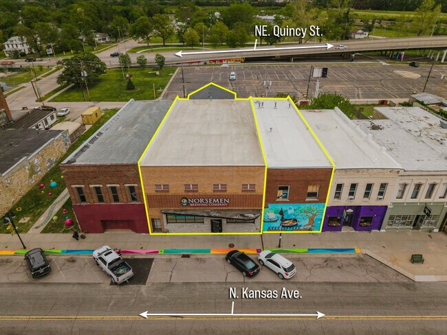 Plus de détails pour 830 N Kansas Ave, Topeka, KS - Commerce de détail à vendre