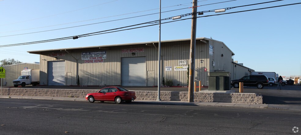 2017 W Gowan Rd, North Las Vegas, NV à louer - Photo du bâtiment - Image 2 de 15