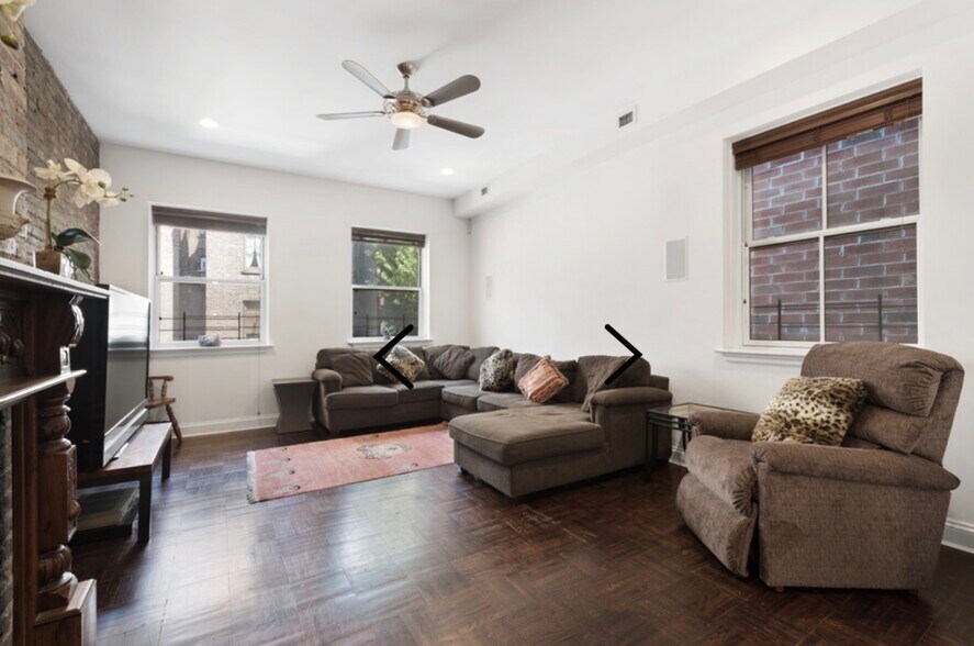 321 E 84th St, New York, NY à vendre - Photo du bâtiment - Image 3 de 35