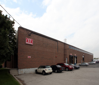 Plus de détails pour 270 Belfield Rd, Toronto, ON - Industriel à louer