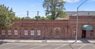 Plus de détails pour 417 E Center Ave, Visalia, CA - Commerce de détail à vendre