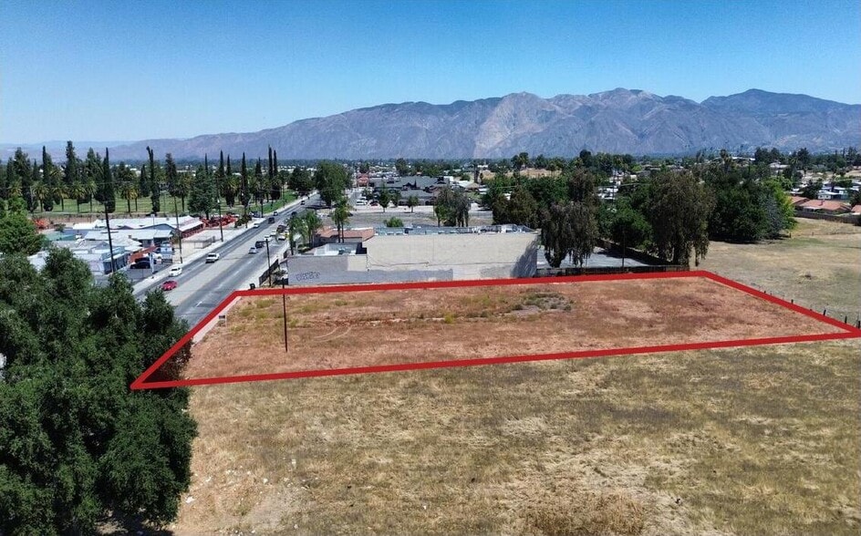 614 N San Jacinto St, Hemet, CA for sale - Building Photo - Image 2 of 11
