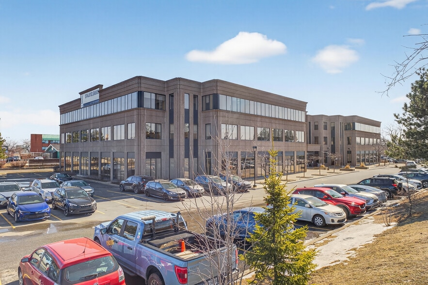 455 Boul Fénelon, Dorval, QC for lease - Building Photo - Image 2 of 39