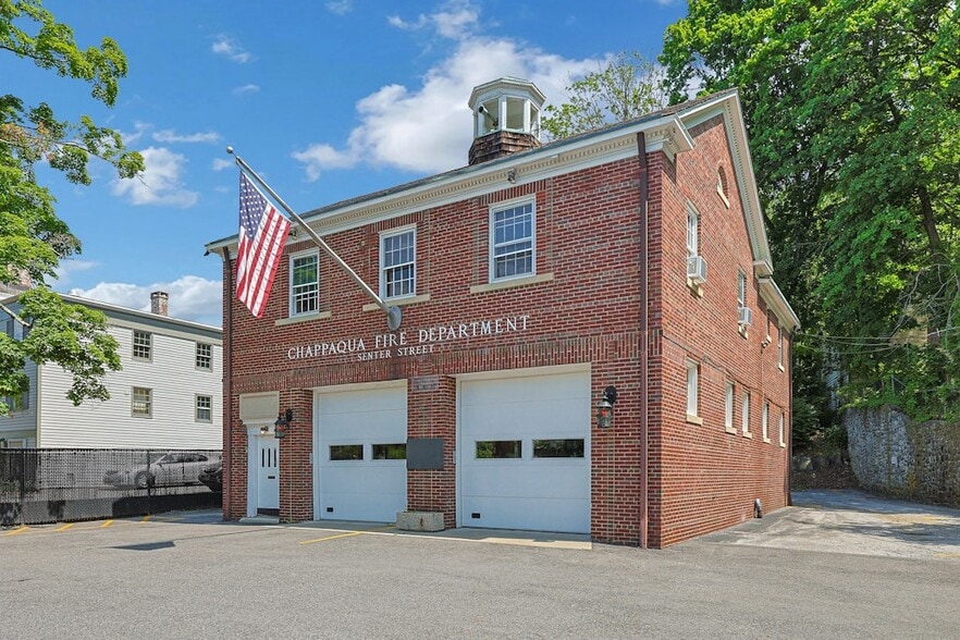 11 Senter St, Chappaqua, NY for sale - Building Photo - Image 2 of 12
