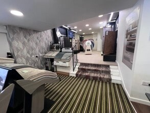 14 High St, Wimborne à louer Photo intérieure- Image 2 de 10