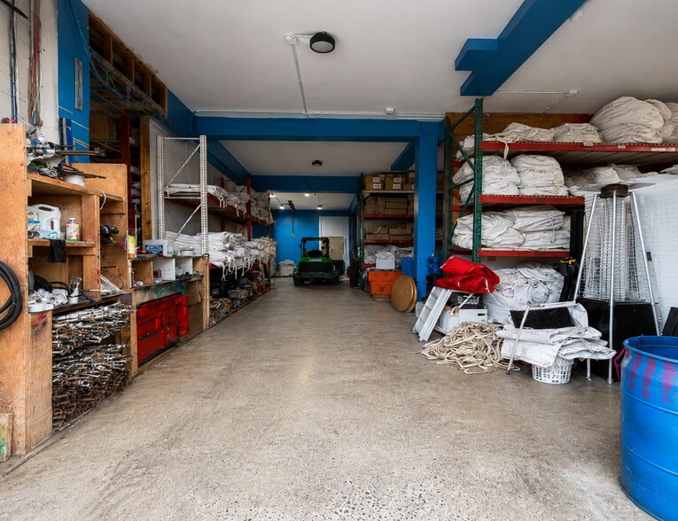 81 Sheridan Blvd, Inwood, NY à vendre - Photo du bâtiment - Image 2 de 4