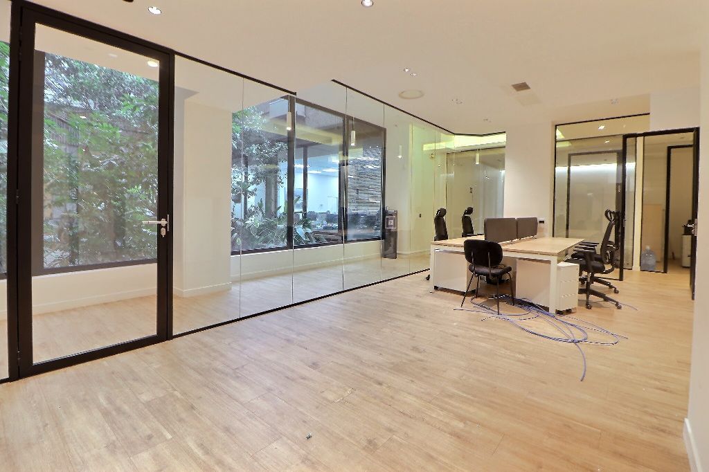 32 Rue De Paradis, Paris, PAR 75010 - Unit Lot 1 -  - Interior Photo - Image 1 of 7