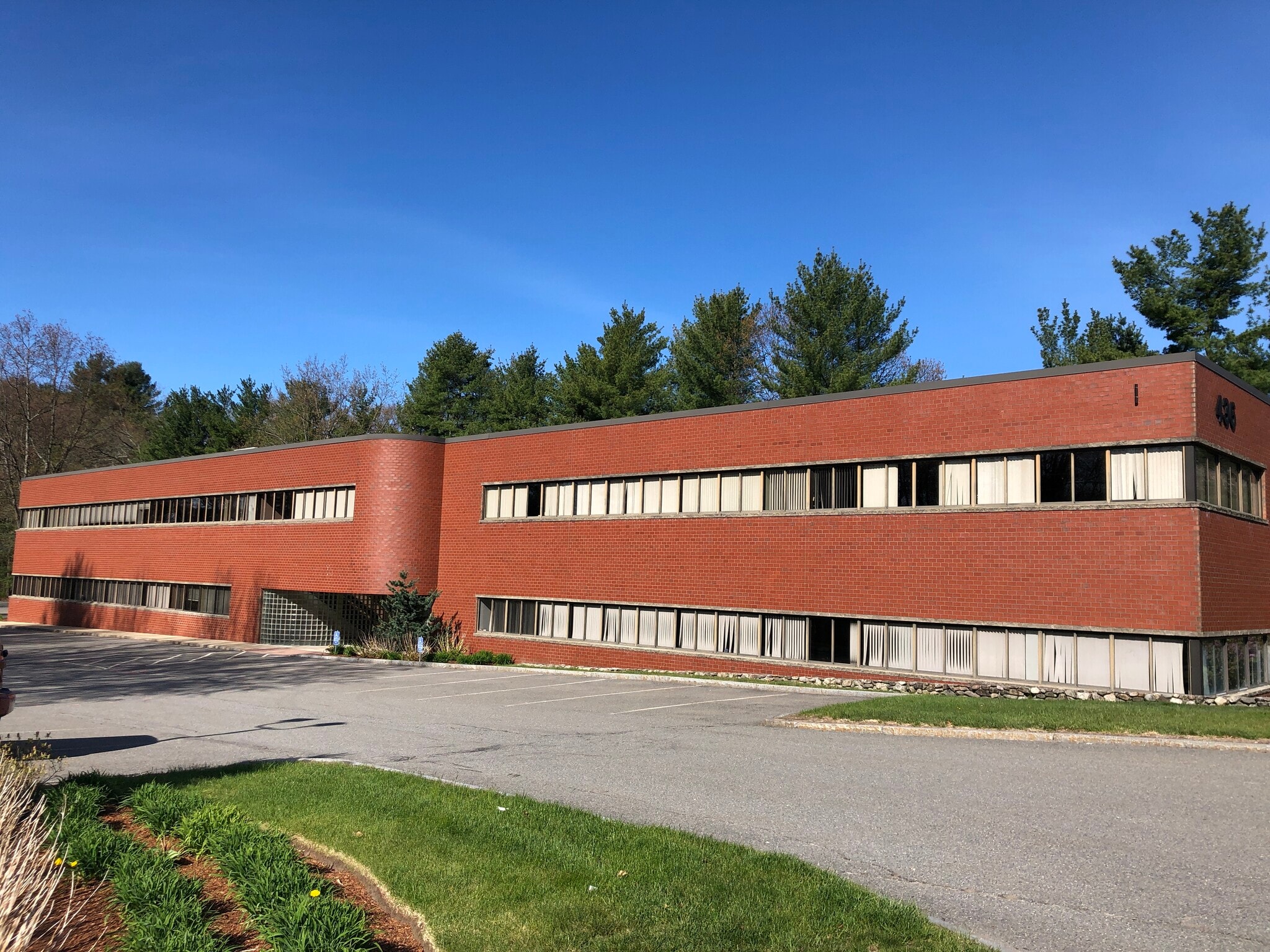 436 Amherst St, Nashua, NH for lease Building Photo- Image 1 of 21