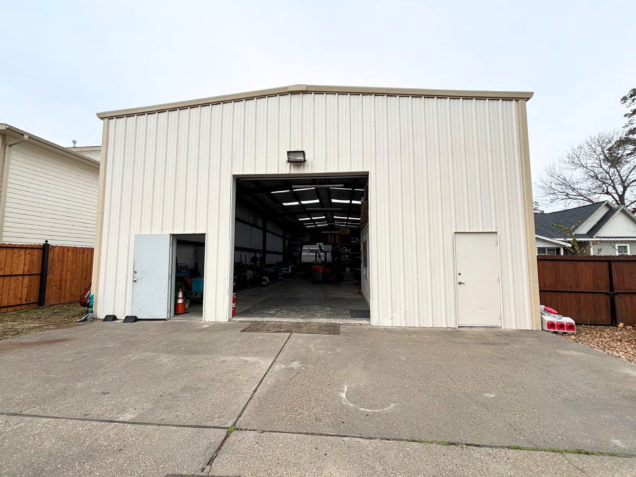 10107 Goldcrest St, Houston, TX for lease Primary Photo- Image 1 of 8