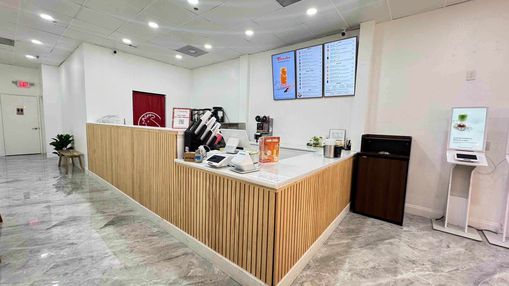 483 Mandalay Ave, Clearwater Beach, FL for lease Interior Photo- Image 1 of 15