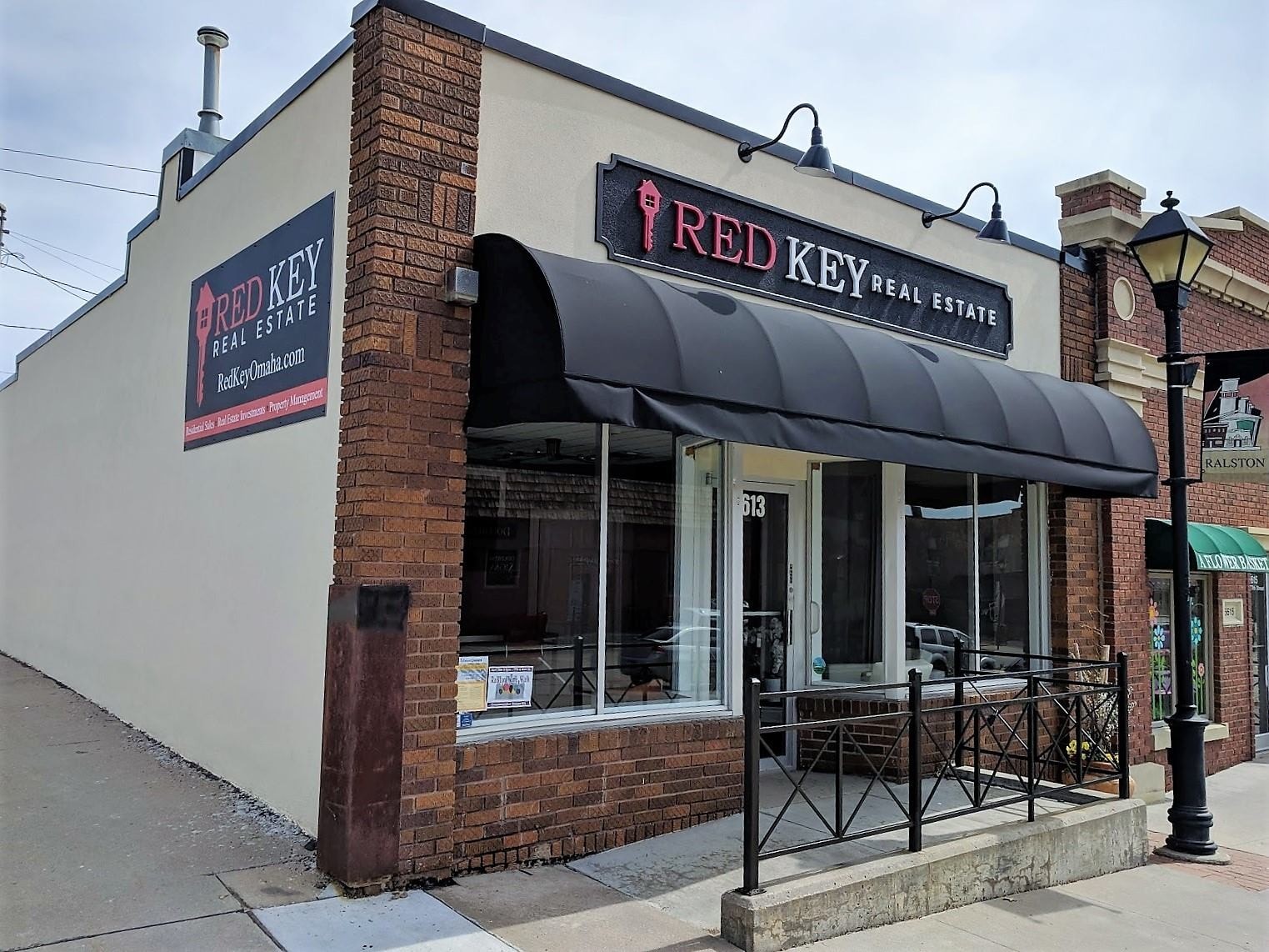 5613 S 77 St, Omaha, NE for lease Building Photo- Image 1 of 5