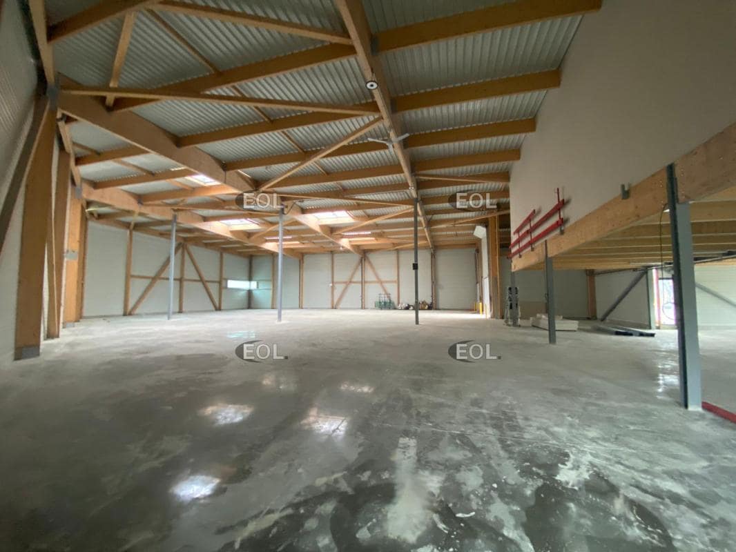 Flex in Courtry for sale Interior Photo- Image 1 of 6