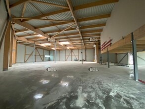 Flex in Courtry for sale Interior Photo- Image 1 of 6