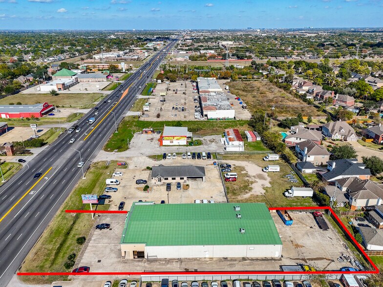 10009 S Highway 6 Rd, Sugar Land, TX à vendre - Photo du bâtiment - Image 3 de 19