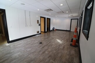 Plus de détails pour 1223 E Sciota Ave, Peoria Heights, IL - Local d'activités à louer