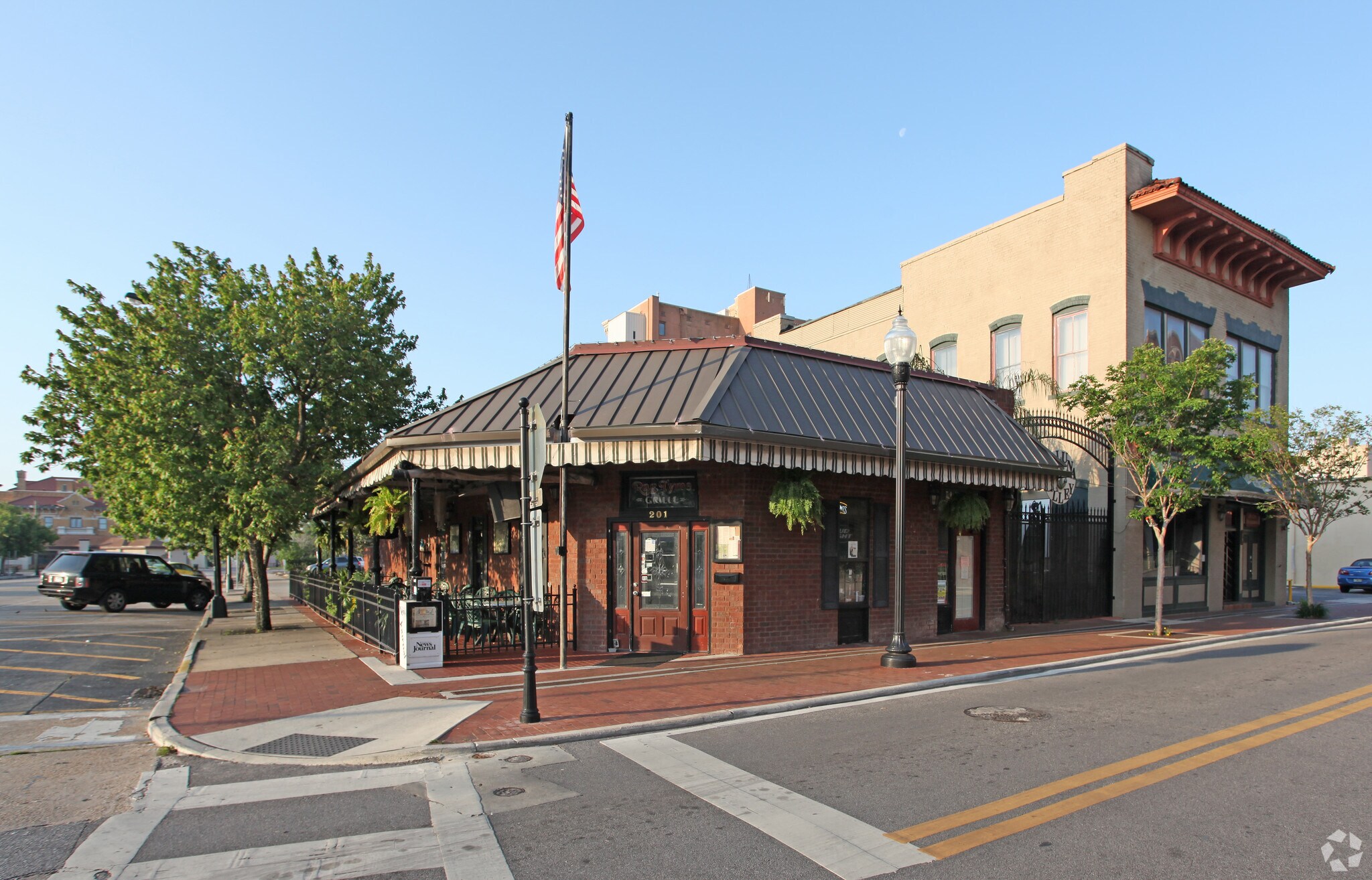 201 Jefferson St, Pensacola, FL for sale Primary Photo- Image 1 of 3