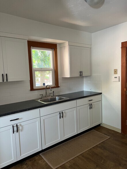 2022 Broadway St, Vancouver, WA à vendre - Photo du bâtiment - Image 2 de 23