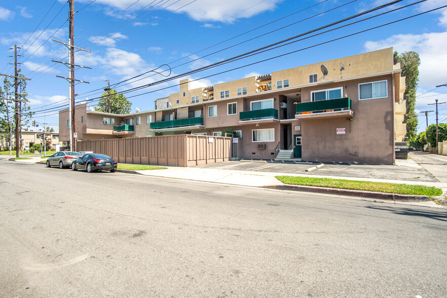 14254 Burbank Blvd, Van Nuys, CA for sale - Building Photo - Image 3 of 12