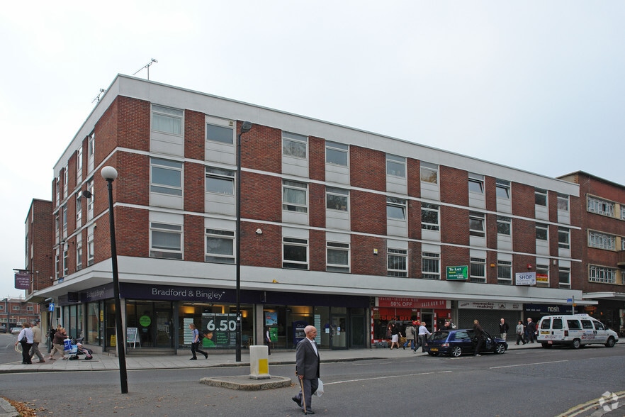 8-18 Hanover Buildings, Southampton for lease - Building Photo - Image 2 of 5