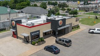 More details for 2929 SW 29th St, Oklahoma City, OK - Retail for Sale