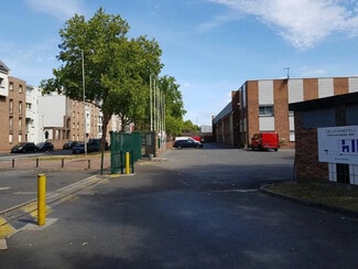 More details for 12 Boulevard Louise Michel, Évry - Office for Lease