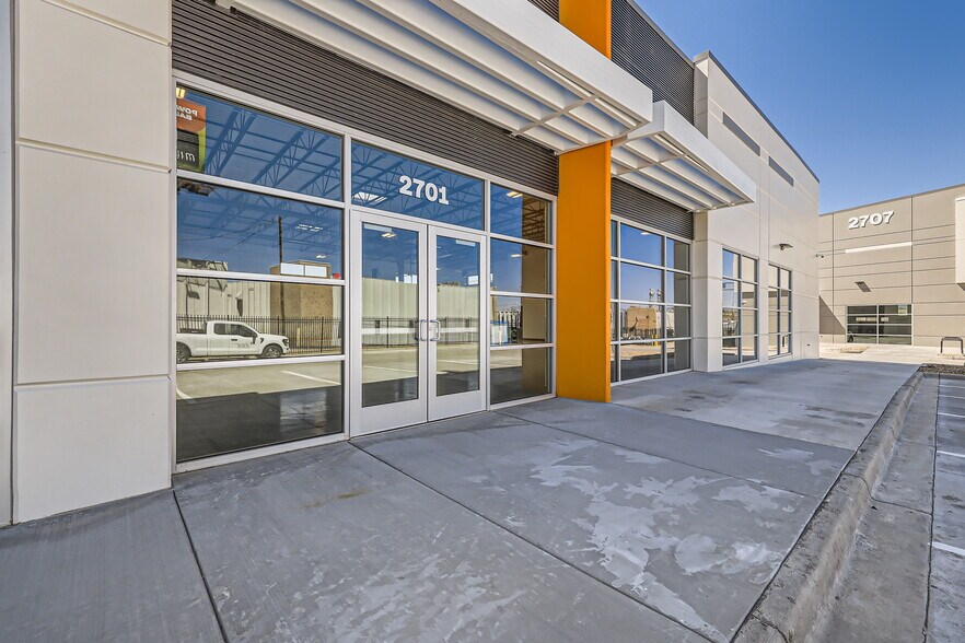 2701 S Santa Fe Dr, Englewood, CO à vendre - Photo du bâtiment - Image 2 de 4