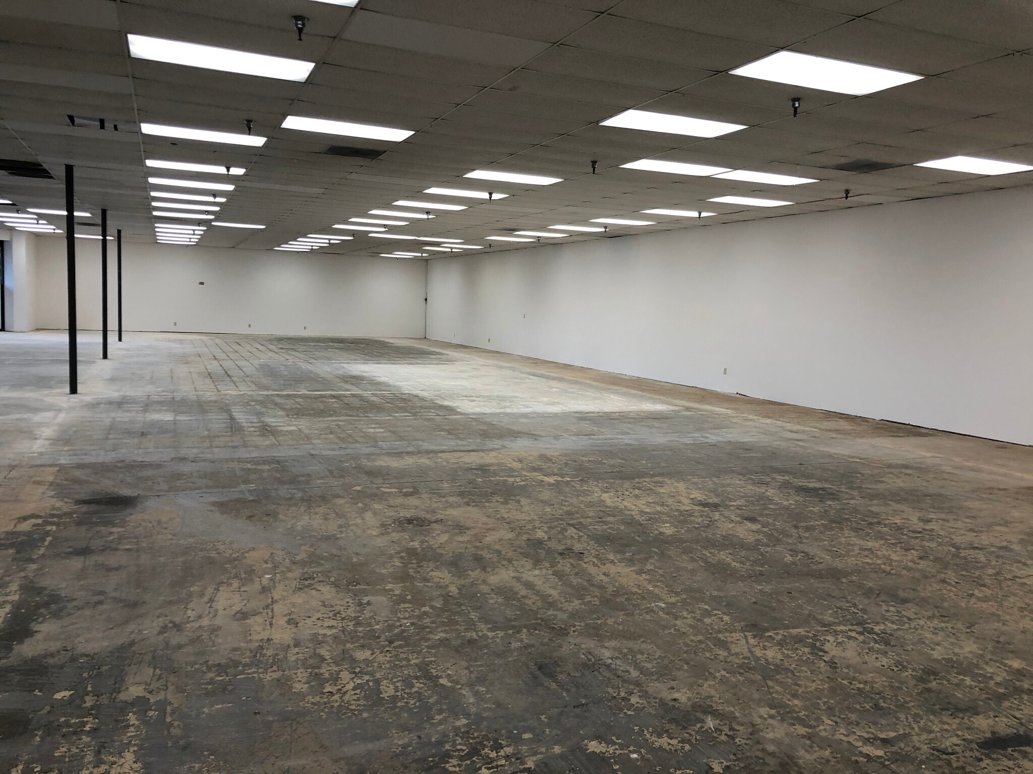 1331 Guerneville Rd, Santa Rosa, CA à louer Photo intérieure- Image 1 de 8