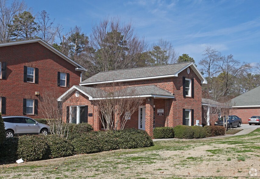 7434 Forest Ct, Irmo, SC à vendre - Photo principale - Image 1 de 3