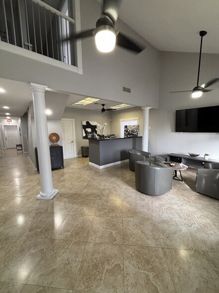1220 N Spencer St, Mesa, AZ à louer - Photo du bâtiment - Image 2 de 11