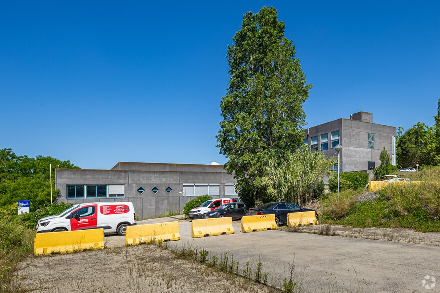 Flex in Cerdanyola del Vallès, Barcelona for sale - Building Photo - Image 2 of 5