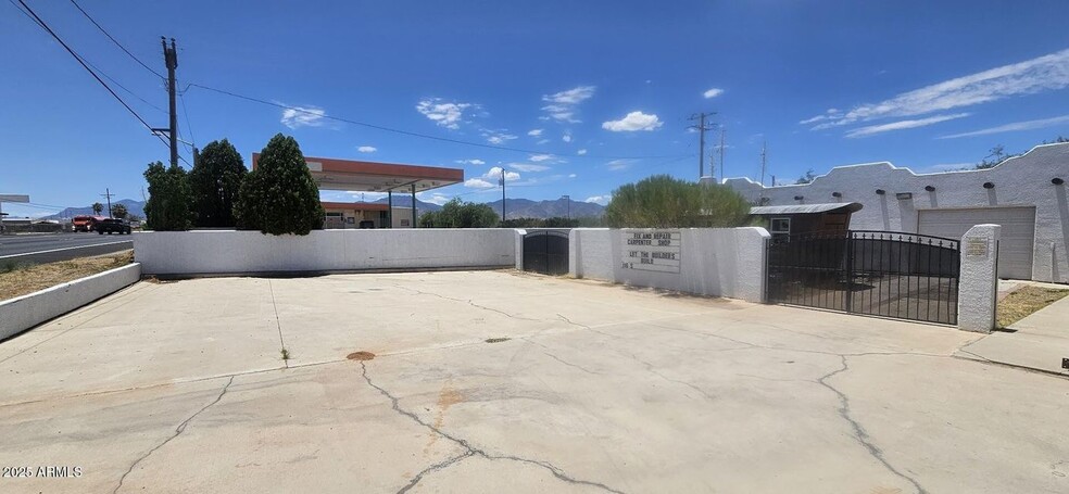 116 Huachuca Blvd, Huachuca City, AZ for sale - Building Photo - Image 3 of 8