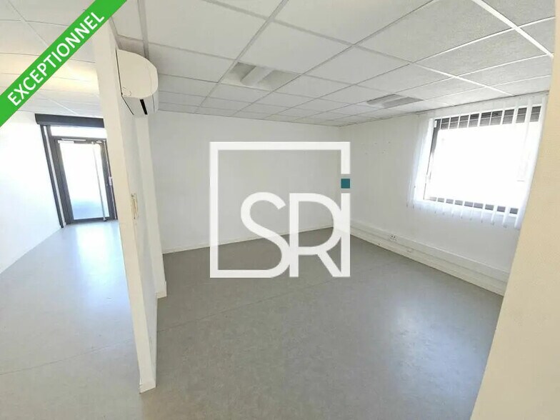 Office in Cournon-d'Auvergne for sale - Building Photo - Image 1 of 12