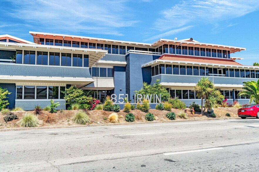 851 Irwin St, San Rafael, CA à louer - Photo du bâtiment - Image 2 de 16