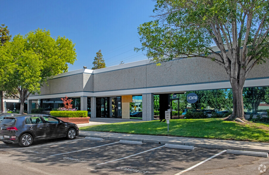 446-470 S Hillview Dr, Milpitas, CA for lease - Building Photo - Image 1 of 4