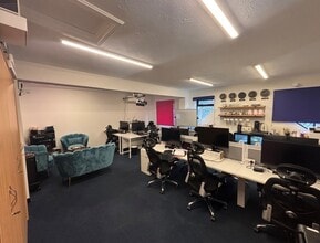 38A Station Road W, Oxted à louer Photo intérieure- Image 1 de 2