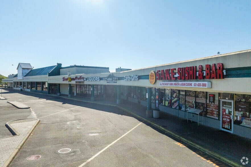 50-110 Route 109, West Babylon, NY à louer - Photo du bâtiment - Image 3 de 4