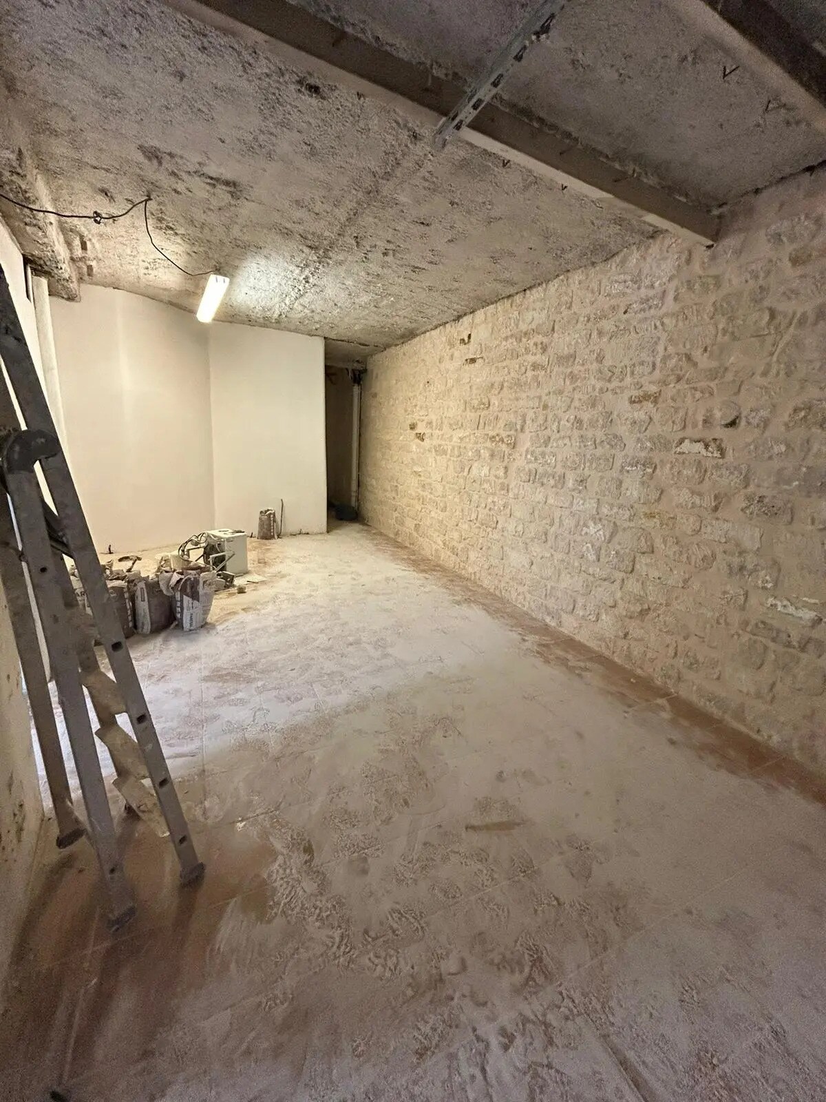 Commerce de détail dans Paris à vendre Photo intérieure- Image 1 de 8