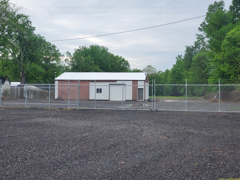 14021 IL-37, Johnston City, IL for lease - Building Photo - Image 3 of 6