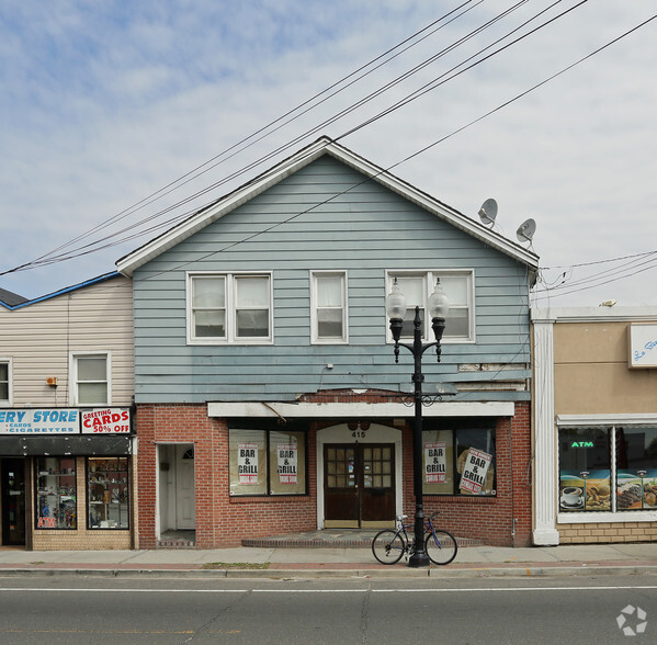 413 E Main St, Patchogue, NY à louer - Photo du bâtiment - Image 2 de 4