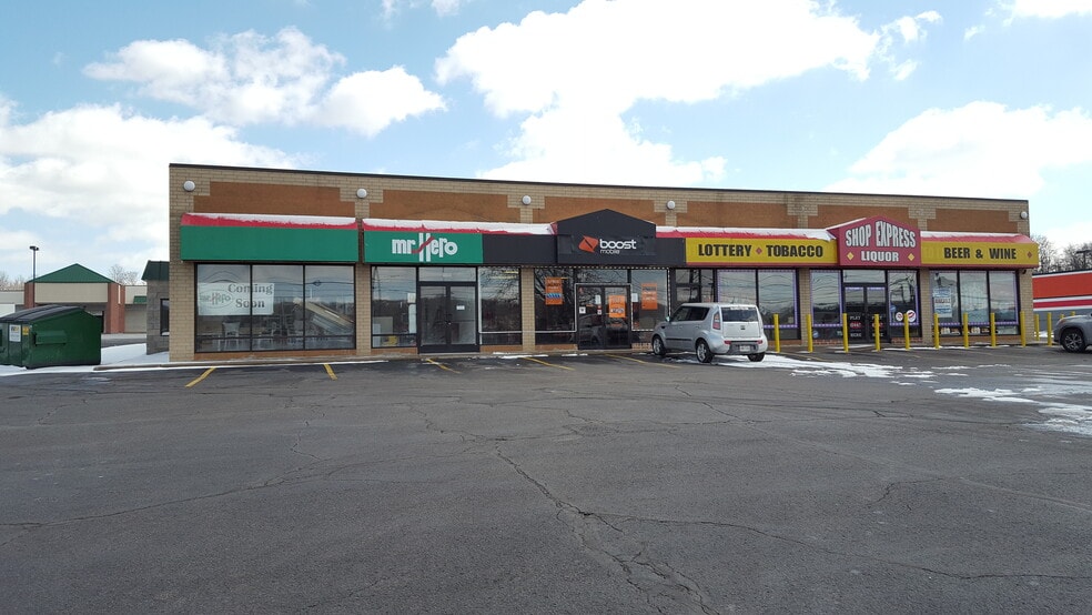 1543-1601 Hawkins Ave, Akron, OH for lease - Building Photo - Image 3 of 8