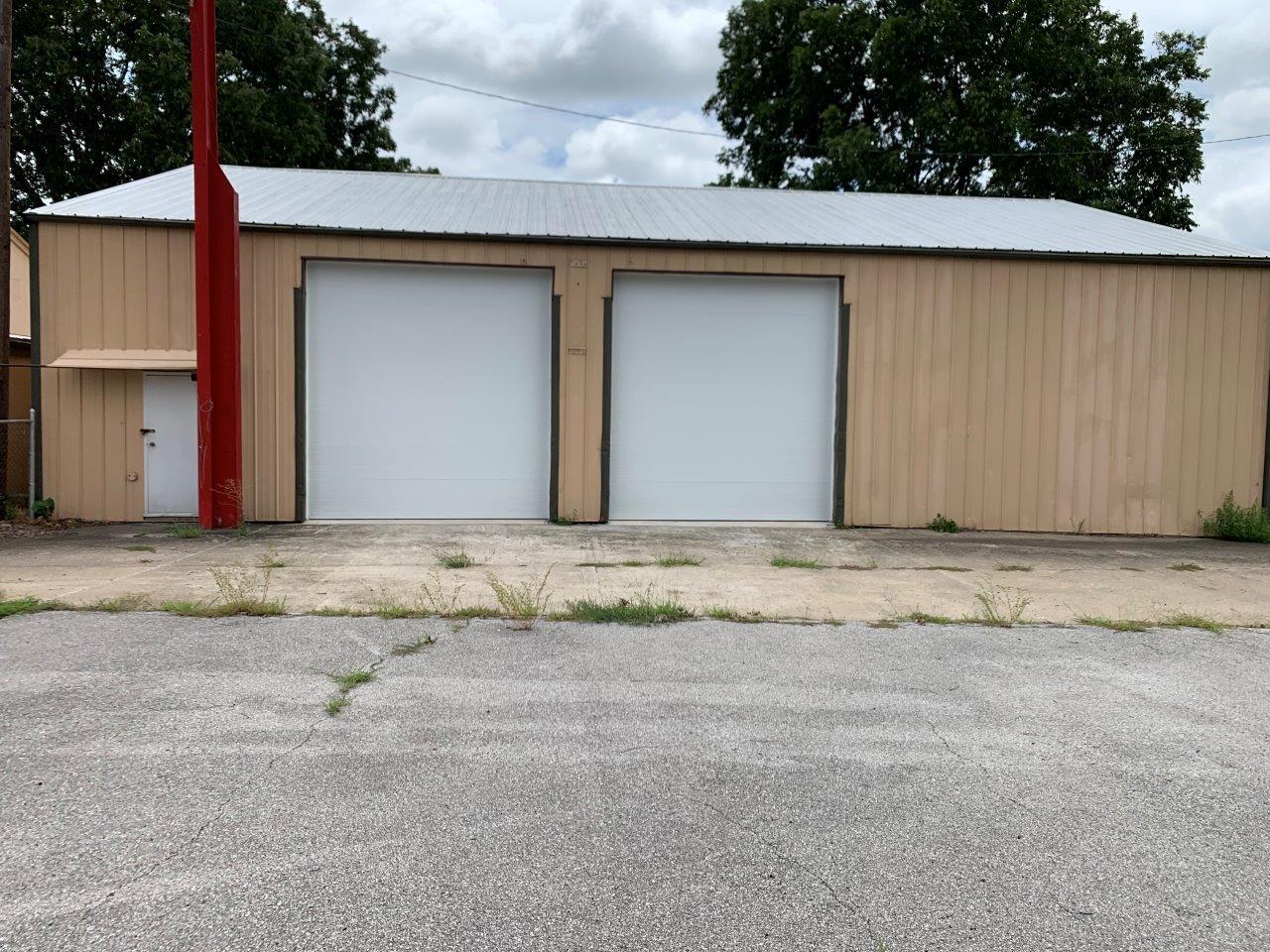 177 S Pence St, East Alton, IL for lease Building Photo- Image 1 of 1