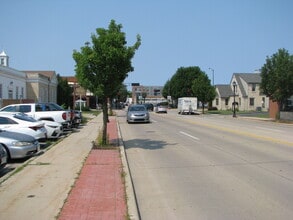 119 S Wisconsin St, De Pere, WI for lease Interior Photo- Image 2 of 9
